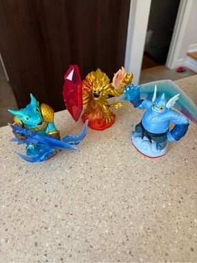 Skylanders Trap Team Figure Wildfire Trap Master Fire Element 3 figures